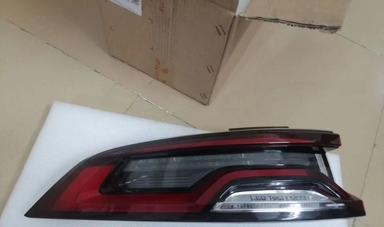 Lumière arrière LED arrière de voiture passant par la lumière arrière centrale pour BYD TANG EV DMI