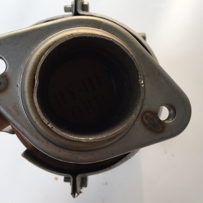 Convertisseur catalytique universel à trois voies pour moteurs 2.4 4x4