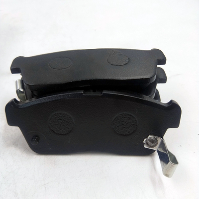DAIHATSU TOYOTA Subaru MITSUBISHI 04465-B1010 Plaquettes de frein avant D2005 pour l'année 2006