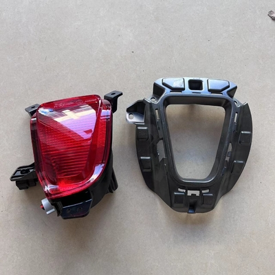 CHANGAN CS75 PLUS Feu de pare-chocs arrière de voiture Feu de brouillard avec numéro d'ordre d'origine 4116110-CD05 en rouge