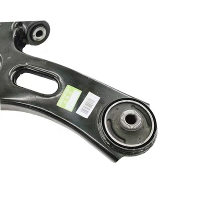 Assemblage de bras de balancement inférieur Geely Okavango 6606440695 pour les besoins du client