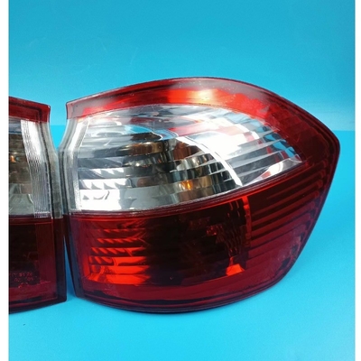 Lampes arrière LED en plastique pour BYD S6 Solutions d'éclairage extérieur et intérieur en rouge et blanc