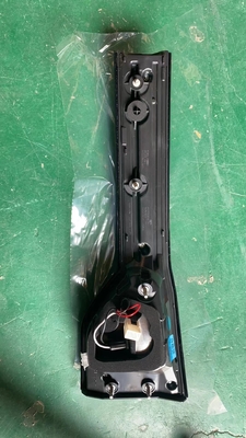 Tiggo 8 Lumière de queue Lumière plate Noir 605000204AA pour Chery Automobile et Vente au détail