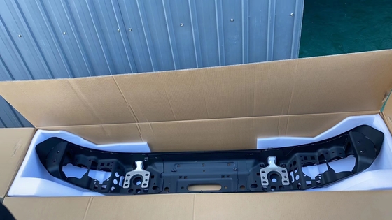 Great Wall Auto Tank 300 pare-chocs avant avec taille standard et pièces détachées d'origine