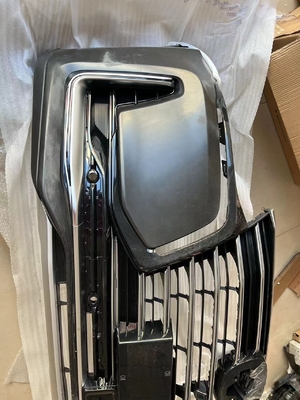 Changan CS95 Assemblage de grille de pare-chocs avant AP31-2803230 Parfait pour la marque 2017.