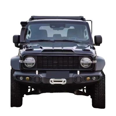 Tank 300 Carbon Black Couverture avant du moteur La combinaison parfaite de forme et de fonction