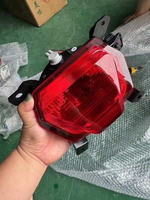 Changan CS55 Rétroviseur arrière lampe de brouillard arrière lampe de pare-chocs arrière 4116110-AWO1 12V Voltage