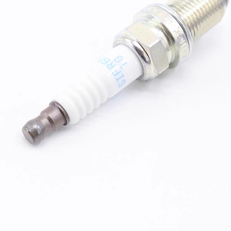 Standard OEM Grande Muraille Haval H6 H8 H9 F7 VV5 VV6 Bougie d'allumage Idéal pour le remplacement / réparation